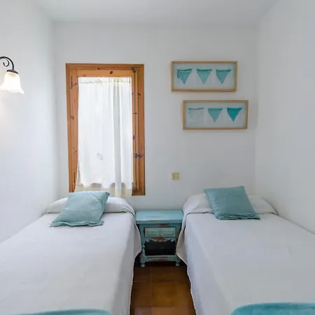 Love Menorca Piscina,pequeno Jardin Privado Y A 150metros De La Playa